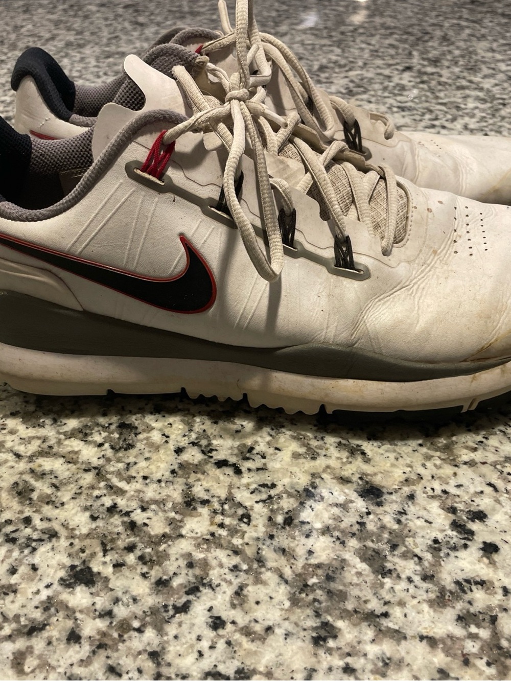 Nike Tiger Woods Volt Golf Shoes Sz 11.5 - 599416